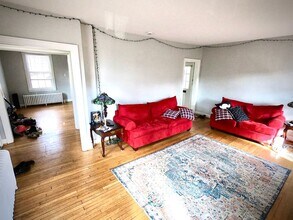 5437 Wilkins Ave in Pittsburgh, PA - Building Photo - Building Photo