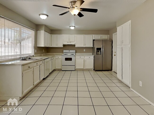 4045 E Nancy Ln in Phoenix, AZ - Building Photo - Building Photo