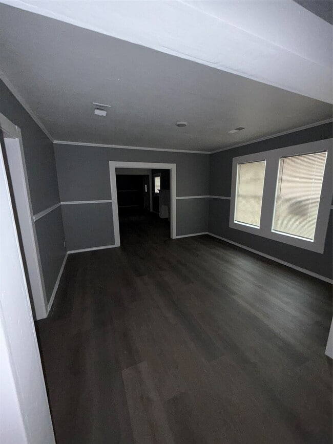 property at 1300 N 8th St