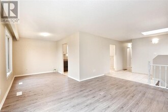 45 Edwina Pl in Hamilton, ON - Building Photo - Building Photo