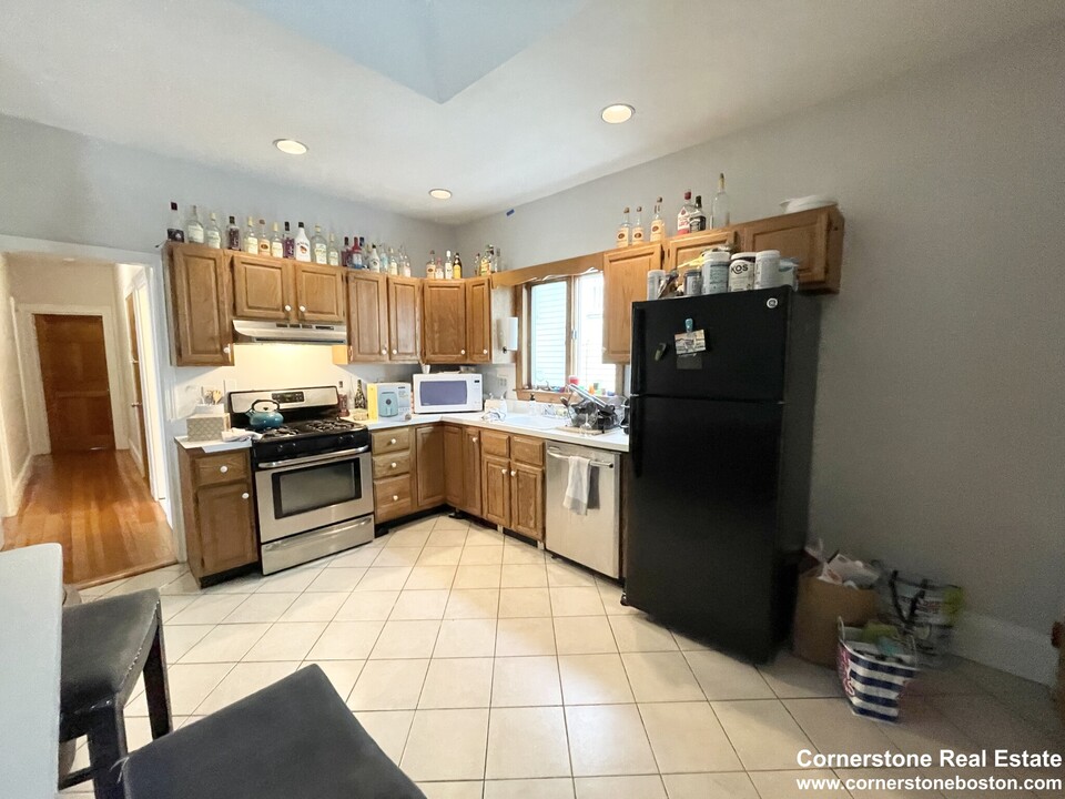 19 Bucknam St, Unit 3 in Boston, MA - Building Photo