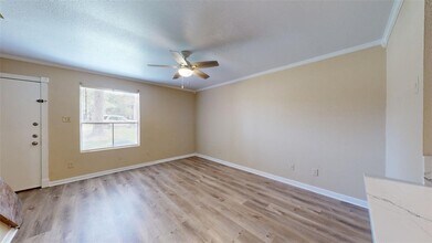 904 University Oaks Blvd, Unit 50 in College Station, TX - Building Photo - Building Photo
