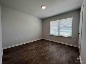 10227 Ruffian Rte in Daphne, AL - Building Photo - Building Photo
