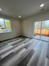 991 W 27th Ave in Eugene, OR - Building Photo - Building Photo