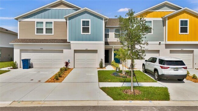 property at 4321 Hillock Blvd