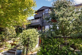 1524 10th Ave W in Seattle, WA - Foto de edificio - Building Photo