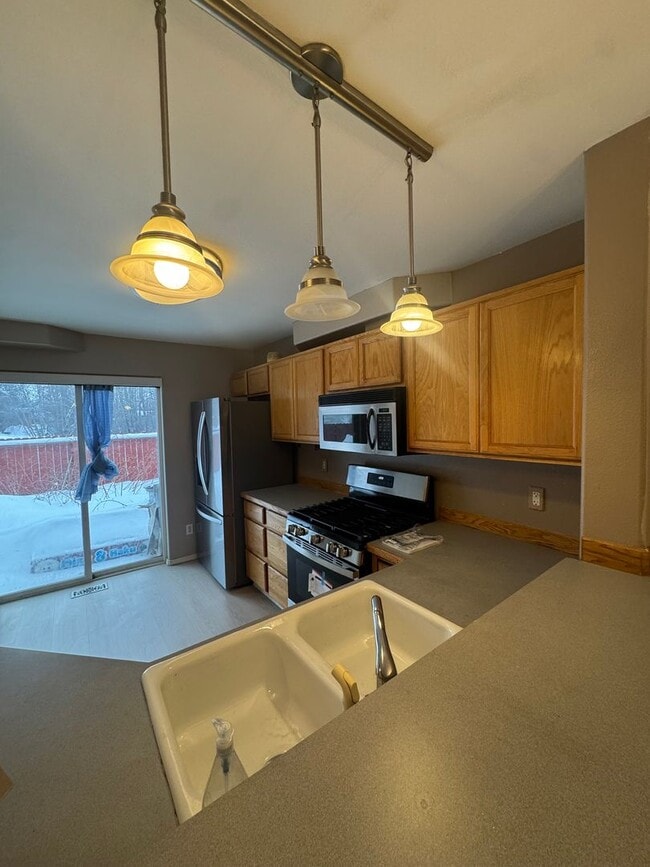 8579 Sara Lynn Pl in Anchorage, AK - Building Photo - Building Photo