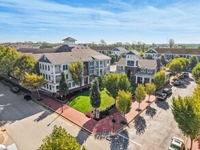 Veranda at Norton Commons in Prospect, KY - Foto de edificio - Building Photo