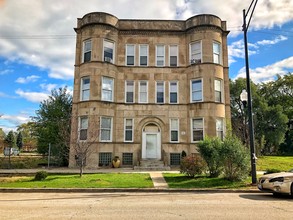 5407-5409 S Indiana Ave in Chicago, IL - Building Photo - Other