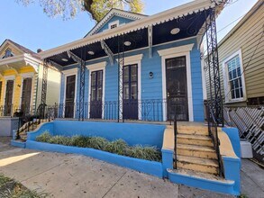 1923 Bayou Rd in New Orleans, LA - Building Photo - Building Photo
