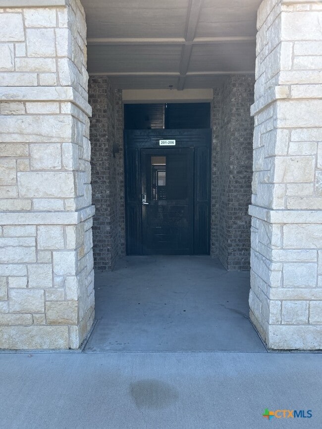 2710 S Clear Creek Rd in Killeen, TX - Building Photo - Building Photo