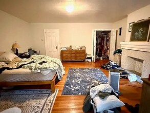 116-26 Park Ln S in Forest Hills, NY - Building Photo - Building Photo