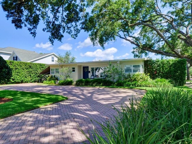 property at 1791 Spruce Ave