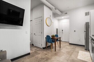 209 9th St in Pittsburgh, PA - Building Photo - Building Photo