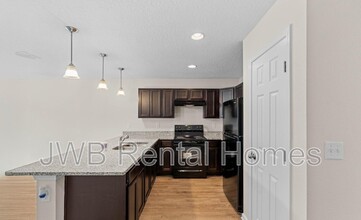 5510 Marathon Pkwy in Jacksonville, FL - Building Photo - Building Photo