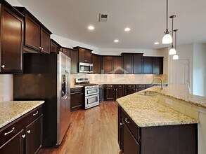 128 Cherry Bark Dr in Mooresville, NC - Foto de edificio - Building Photo