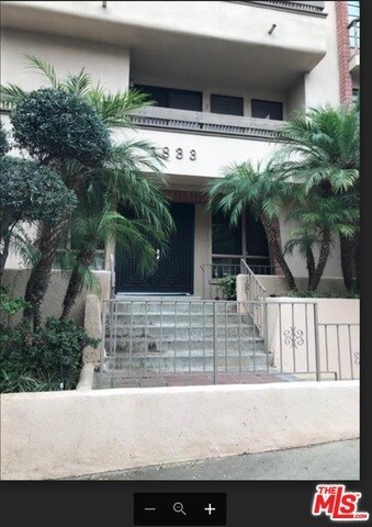 1833 Fairburn Ave-Unit -204 in Los Angeles, CA - Building Photo