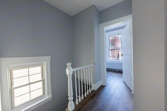 229 Bidwell Ave in Jersey City, NJ - Building Photo - Building Photo