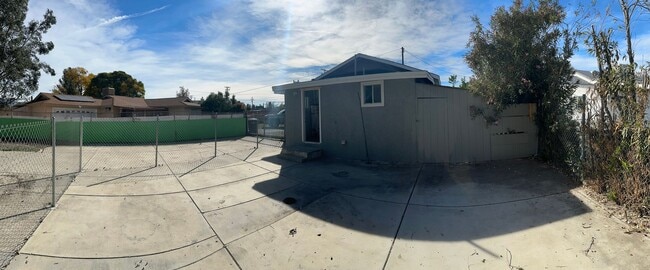 249 Idyllwild Dr in San Jacinto, CA - Building Photo - Building Photo