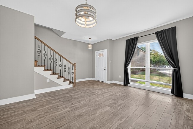 property at 830 Threadneedle St