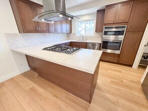 2402 W 227th St in Torrance, CA - Building Photo - Building Photo