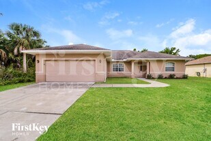 2673 Vizza Ln in North Port, FL - Building Photo
