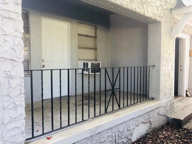 547 W 28th St-Unit -7 in Jacksonville, FL - Building Photo