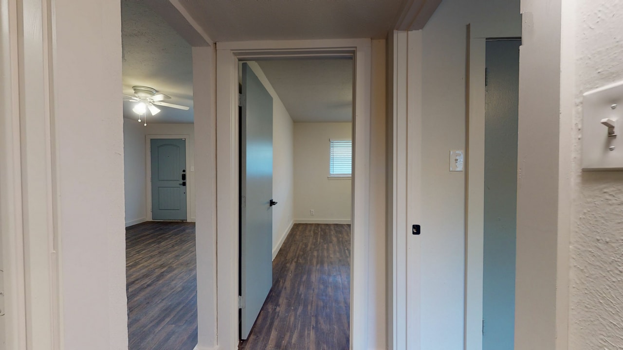 Pergola at Bishop Ridge in Dallas, TX - Building Photo