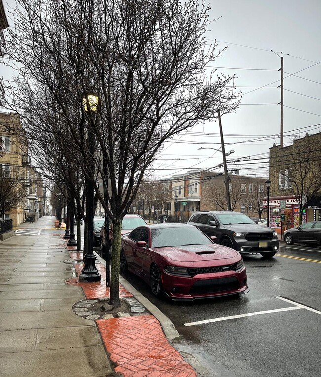 2025 New York Ave in Union City, NJ - Building Photo - Building Photo