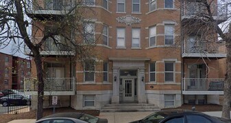 627 Clara Ave in St. Louis, MO - Building Photo