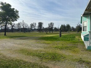 4905 Pinehurst Rd in Anderson, CA - Building Photo - Building Photo