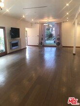 128 S Carson Rd in Beverly Hills, CA - Foto de edificio - Building Photo