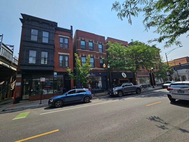951 W Armitage Ave in Chicago, IL - Building Photo - Building Photo
