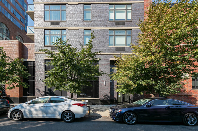 Powerhouse Yard Condo in Long Island City, NY - Building Photo - Building Photo