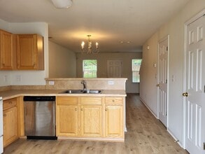 17619 Trolley Crossing Way in Cornelius, NC - Building Photo - Building Photo