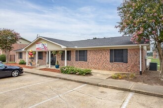 Shadow Hawk in Monroe, LA - Building Photo - Building Photo