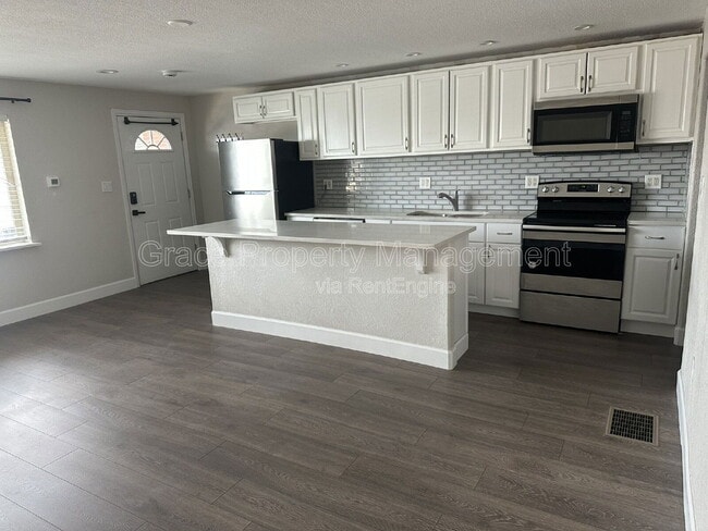 4665 W 6th Ave in Denver, CO - Building Photo - Building Photo