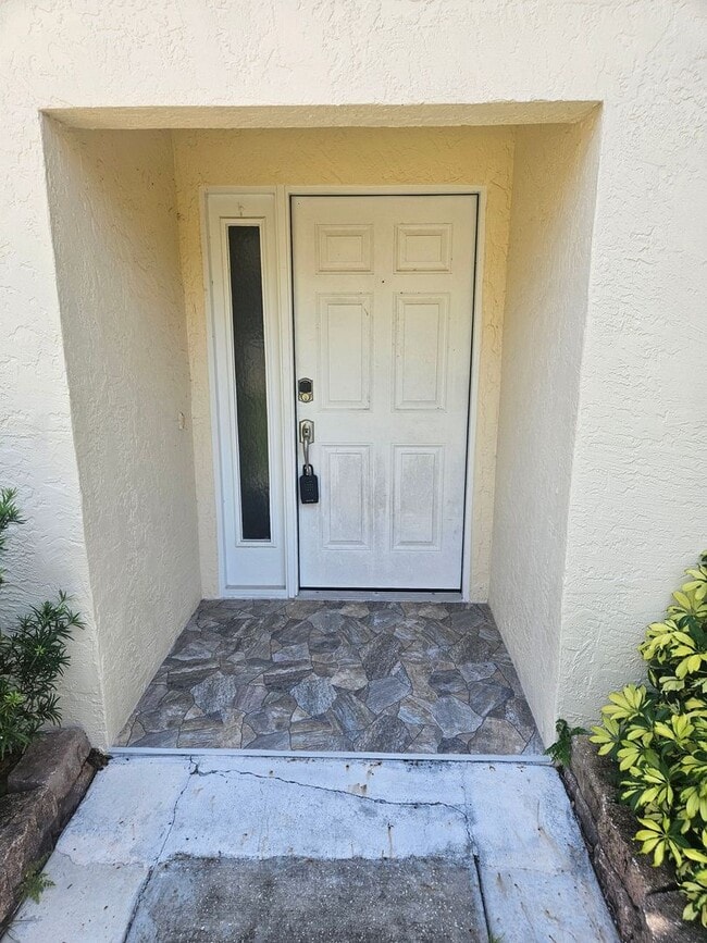 2361 Bentley Dr in Palm Harbor, FL - Building Photo - Building Photo