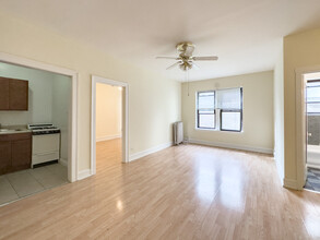 4854 N Damen Ave in Chicago, IL - Building Photo - Building Photo