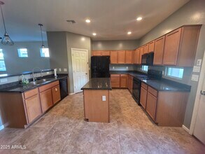 9 S 195th Ln in Buckeye, AZ - Building Photo - Building Photo
