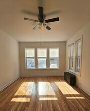 1026 W Loyola Ave, Unit 1 in Chicago, IL - Foto de edificio - Building Photo