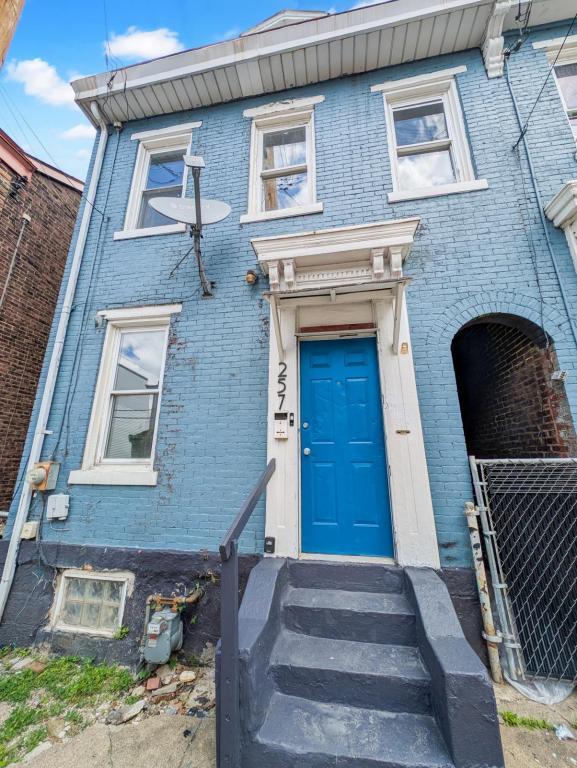 property at 257 37th St
