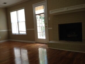 220 Hembree Park Terrace in Roswell, GA - Building Photo - Building Photo