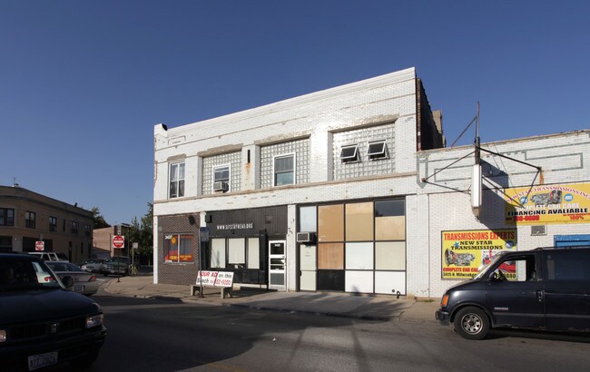 3423-3427 N Milwaukee Ave in Chicago, IL - Building Photo - Building Photo