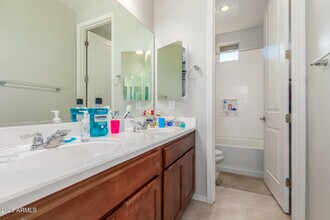 4350 E Jesse St in Gilbert, AZ - Building Photo - Building Photo