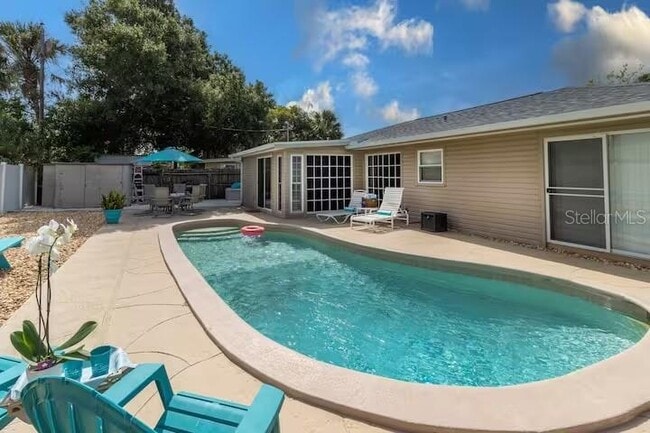 2865 Poplar St in Sarasota, FL - Building Photo - Building Photo