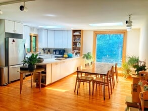 205 Pequot Trail in Stonington, CT - Building Photo - Building Photo