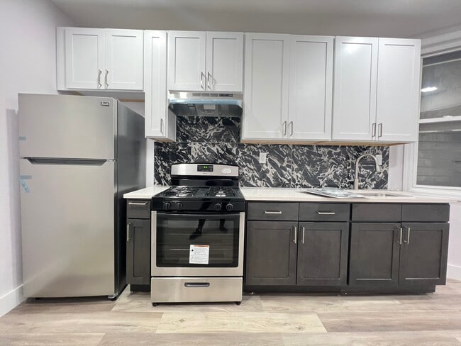 44 Logan Ave, Unit 1L