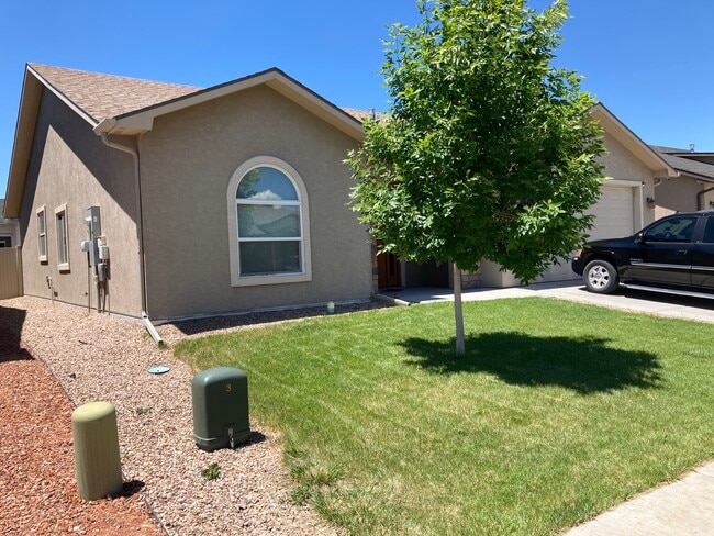 439 Donogal Dr in Grand Junction, CO - Building Photo - Building Photo