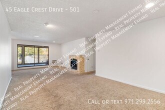 45 Eagle Crest Dr in Lake Oswego, OR - Building Photo - Building Photo